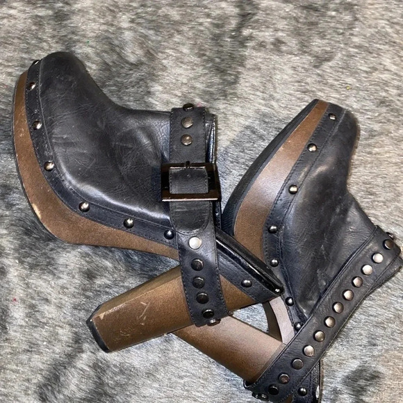 Charlotte Russe chunky clogs  shoes - Picture 3 of 14